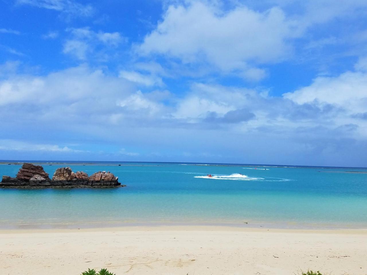 Mihama Beach House Villa Chatan Luaran gambar